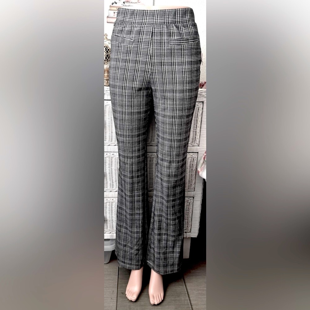 Sincerely Jules Pants Flare Leg High Waisted in Black & White Glen Check Size S